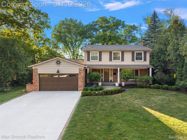 139 Wimbleton Drive, Birmingham, MI 48009
