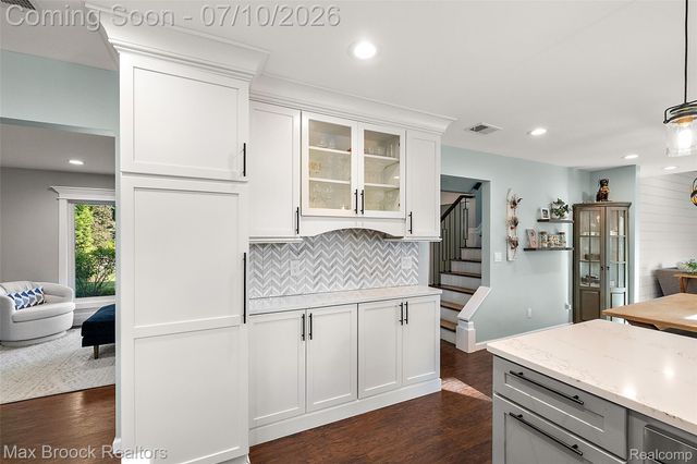139 Wimbleton Drive, Birmingham, MI 48009