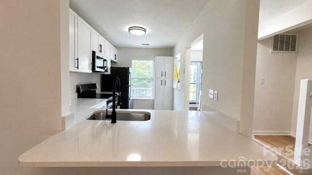 8275 Golf Ridge Drive, Charlotte, NC 28277