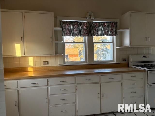 543 N WEBSTER Street, Taylorville, IL 62568