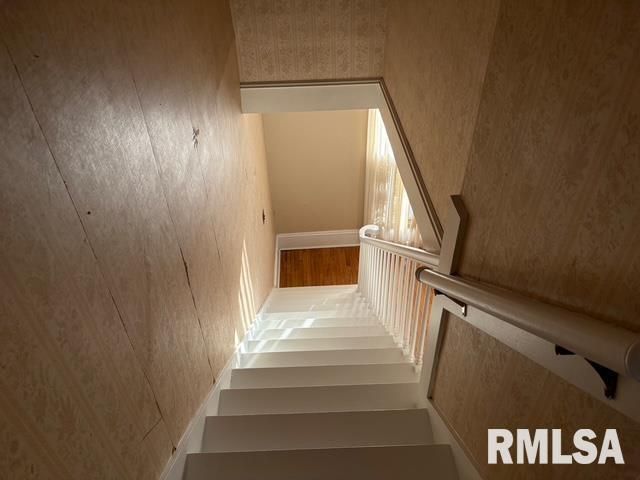 543 N WEBSTER Street, Taylorville, IL 62568