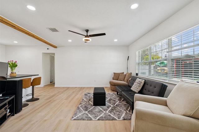 4636 W BAY COURT AVENUE, Tampa, FL 33611