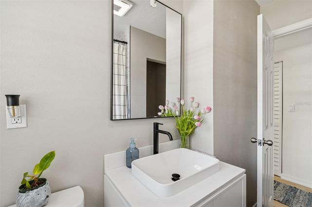 4636 W BAY COURT AVENUE, Tampa, FL 33611