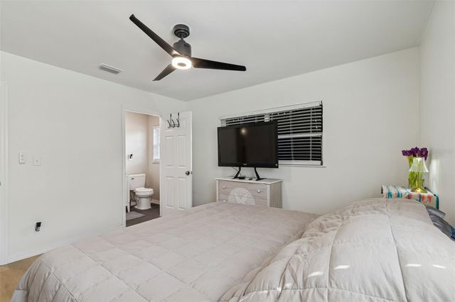 4636 W BAY COURT AVENUE, Tampa, FL 33611