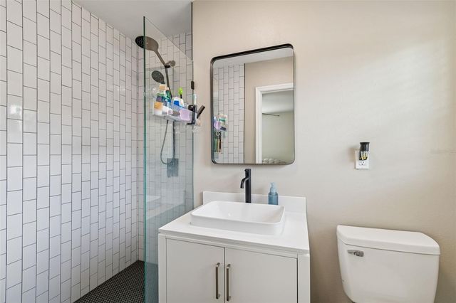 4636 W BAY COURT AVENUE, Tampa, FL 33611