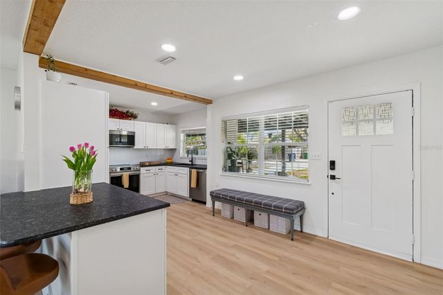 4636 W BAY COURT AVENUE, Tampa, FL 33611