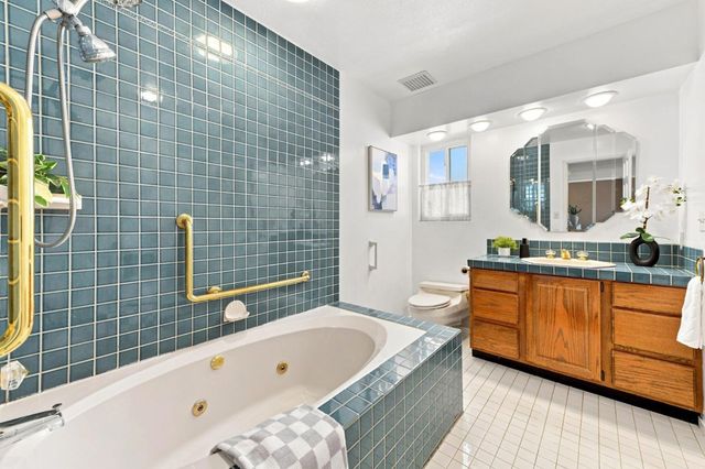 2460 Edith Avenue, Redwood City, CA 94061