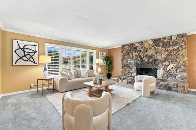 2460 Edith Avenue, Redwood City, CA 94061