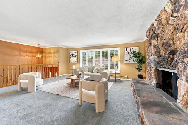 2460 Edith Avenue, Redwood City, CA 94061