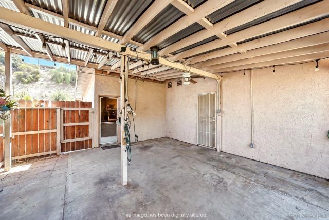 6020 Streamview Dr, La Mesa, CA 92115