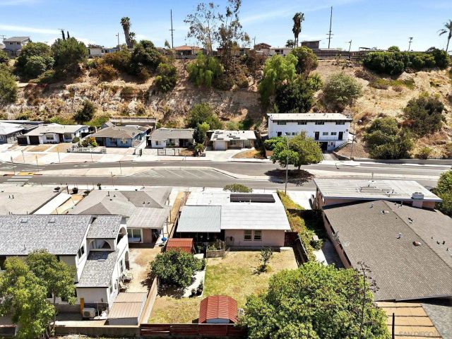 6020 Streamview Dr, La Mesa, CA 92115