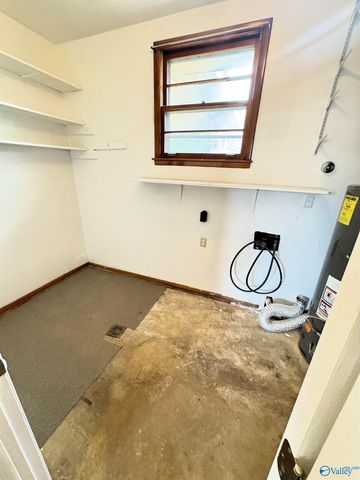 2117 Mythewood Drive SW, Huntsville, AL 35803