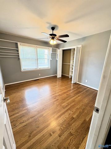 2117 Mythewood Drive SW, Huntsville, AL 35803