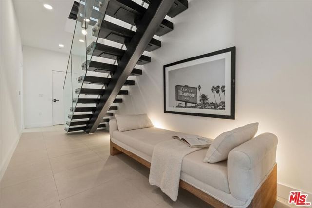 1257 N Sweetzer Avenue 403, West Hollywood, CA 90069