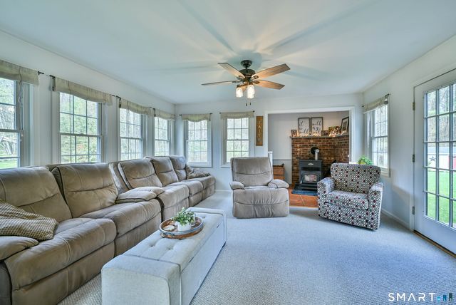 863 Route 198, Woodstock, CT 06281