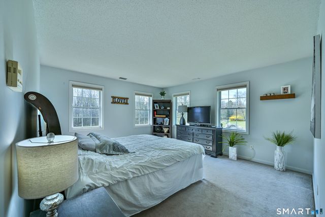 863 Route 198, Woodstock, CT 06281