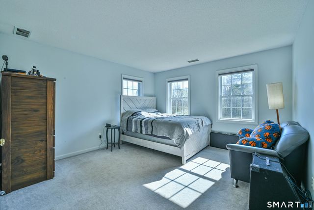 863 Route 198, Woodstock, CT 06281