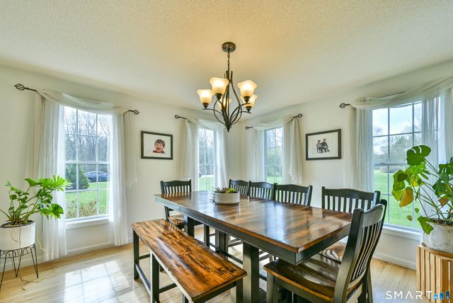 863 Route 198, Woodstock, CT 06281