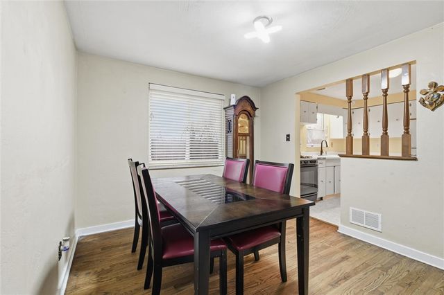 4923 Leona Dr, Whitehall, PA 15227