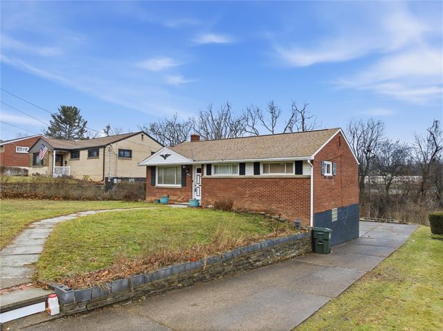 4923 Leona Dr, Whitehall, PA 15227