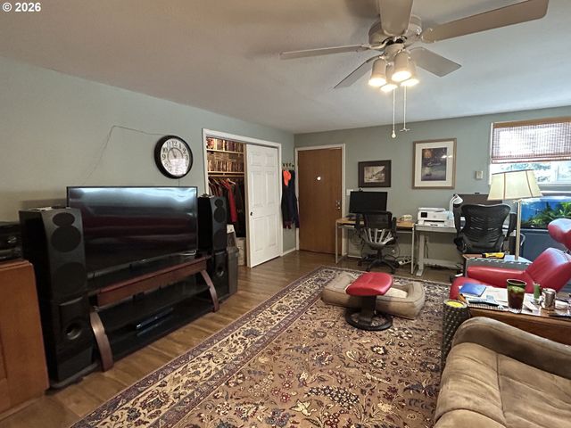 5383 SUNSHINE Rd, Roseburg, OR 97470