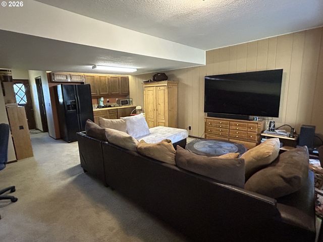 5383 SUNSHINE Rd, Roseburg, OR 97470