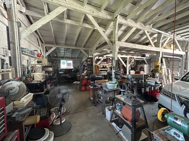 5383 SUNSHINE Rd, Roseburg, OR 97470