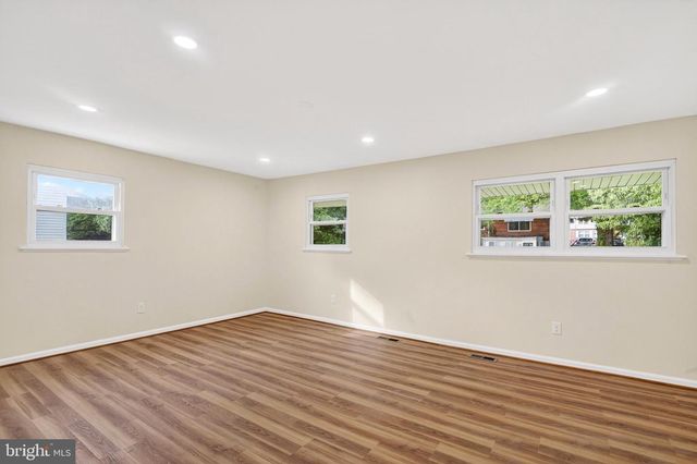 814 BOOKER PL, Capitol Heights, MD 20743