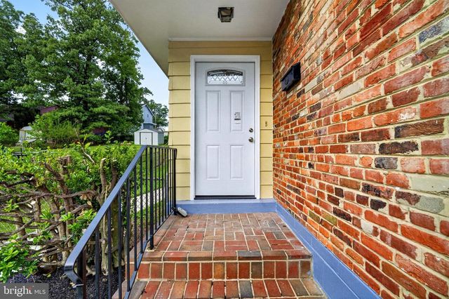 814 BOOKER PL, Capitol Heights, MD 20743