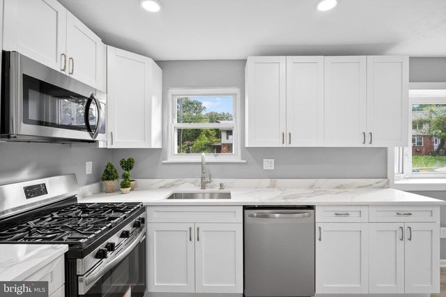 814 BOOKER PL, Capitol Heights, MD 20743