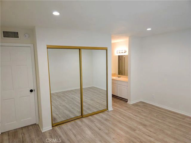 4734 Park Granada 238, Calabasas, CA 91302