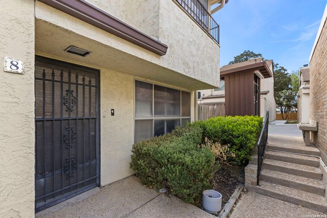 7123 Thrush View Ln Apt 8, San Antonio, TX 78209