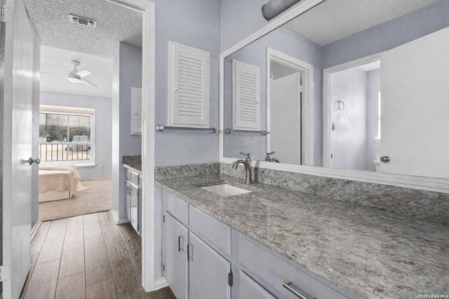 7123 Thrush View Ln Apt 8, San Antonio, TX 78209