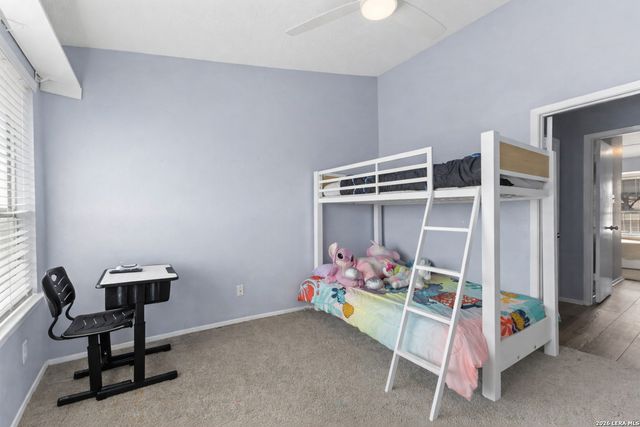 7123 Thrush View Ln Apt 8, San Antonio, TX 78209