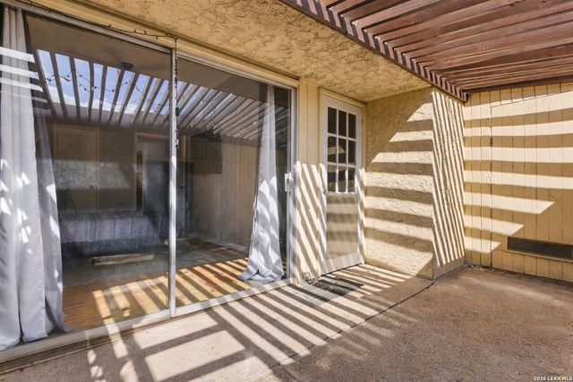 7123 Thrush View Ln Apt 8, San Antonio, TX 78209