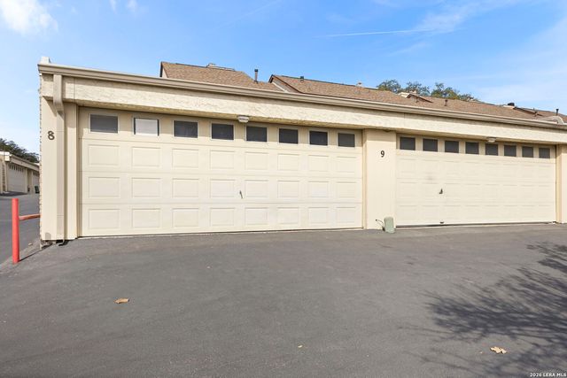 7123 Thrush View Ln Apt 8, San Antonio, TX 78209