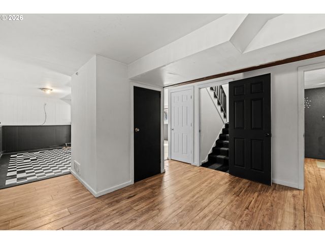 19105 Ne CLACKAMAS St, Portland, OR 97230