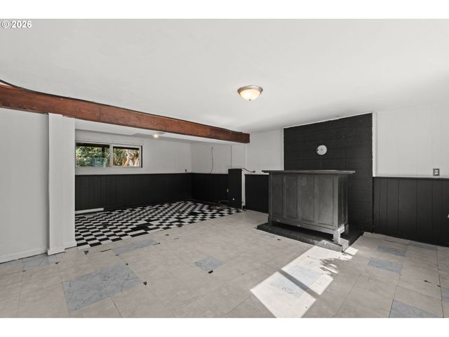 19105 Ne CLACKAMAS St, Portland, OR 97230