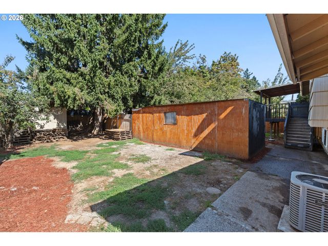 19105 Ne CLACKAMAS St, Portland, OR 97230