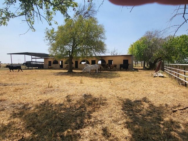 2532 S Highway 171, Cleburne, TX 76031