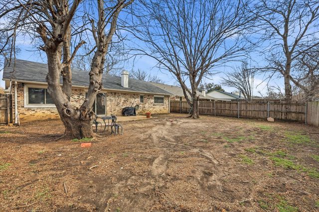 4748 Moss Rose Drive, Fort Worth, TX 76137