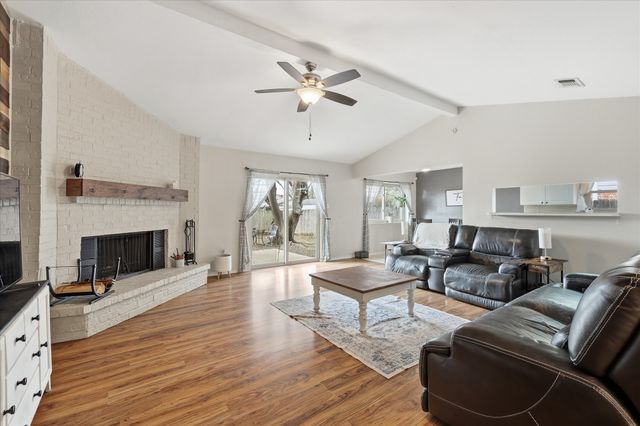 4748 Moss Rose Drive, Fort Worth, TX 76137