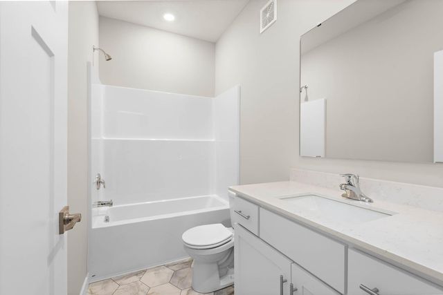 692 Aspen Lane, Montrose, MN 55363