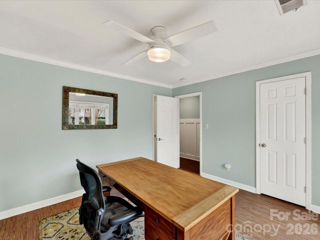 6518 Creekstone Place, Charlotte, NC 28213