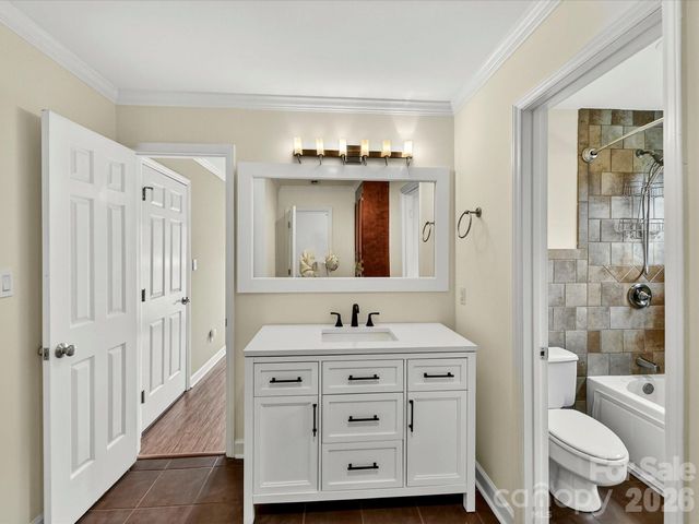 6518 Creekstone Place, Charlotte, NC 28213