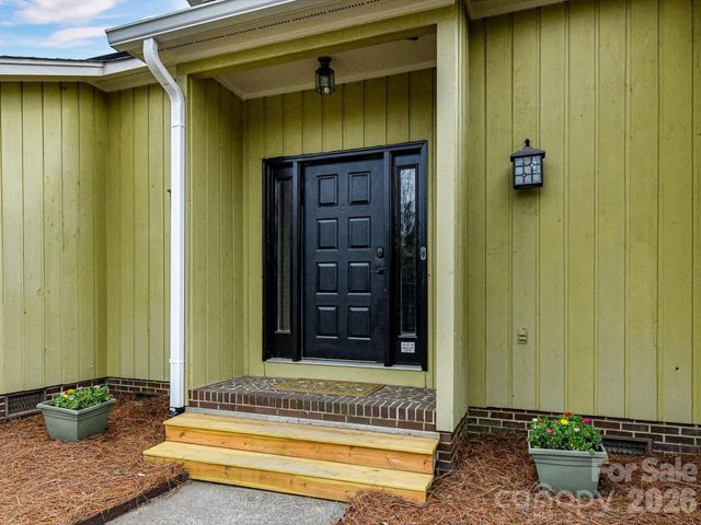 6518 Creekstone Place, Charlotte, NC 28213