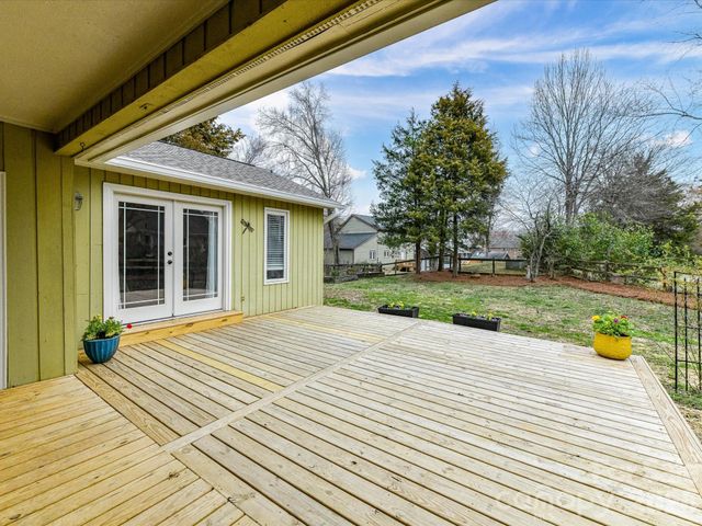 6518 Creekstone Place, Charlotte, NC 28213