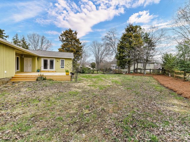 6518 Creekstone Place, Charlotte, NC 28213