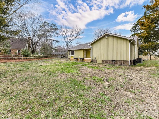 6518 Creekstone Place, Charlotte, NC 28213