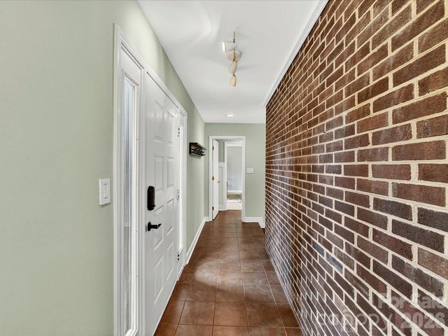 6518 Creekstone Place, Charlotte, NC 28213